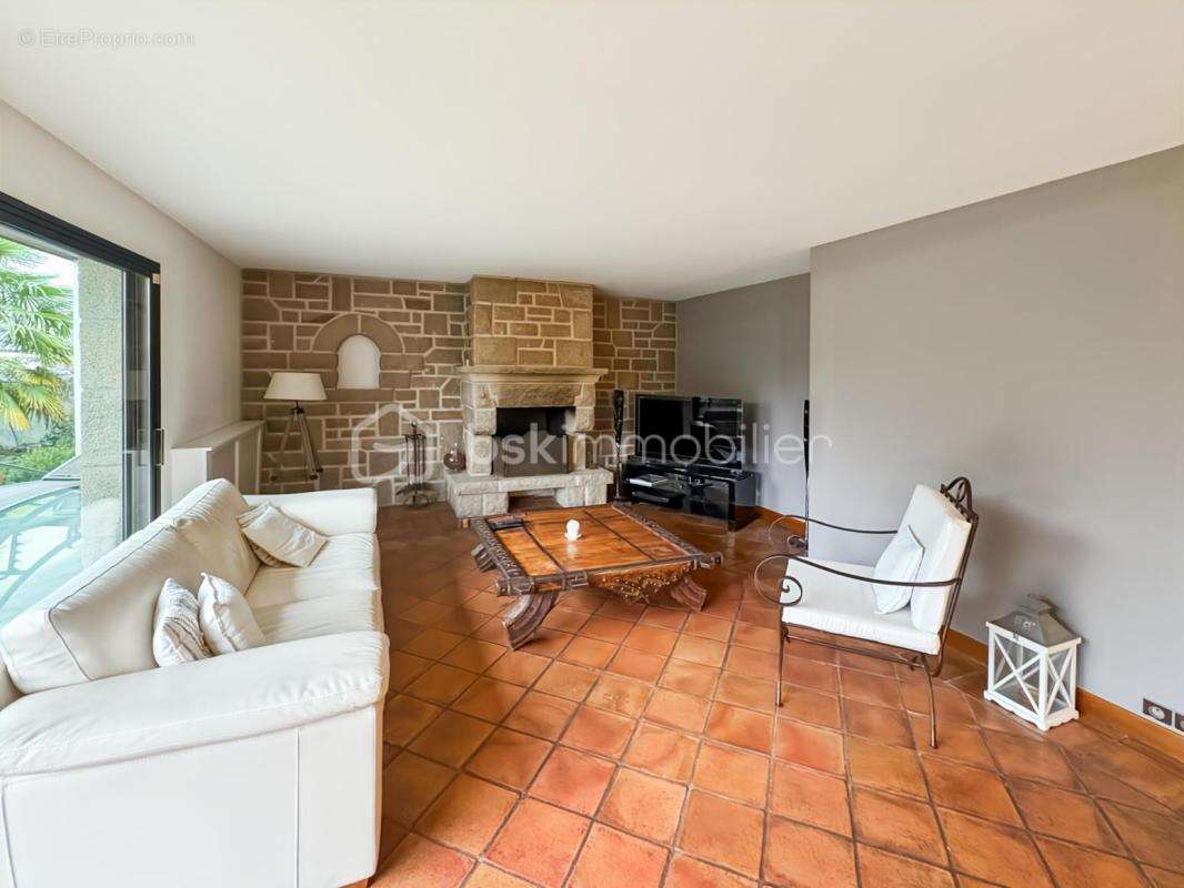 Maison à TREMBLAY-EN-FRANCE