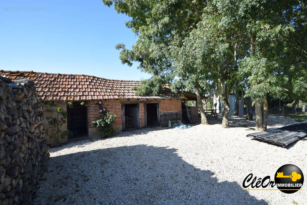 Maison à FRONTENARD