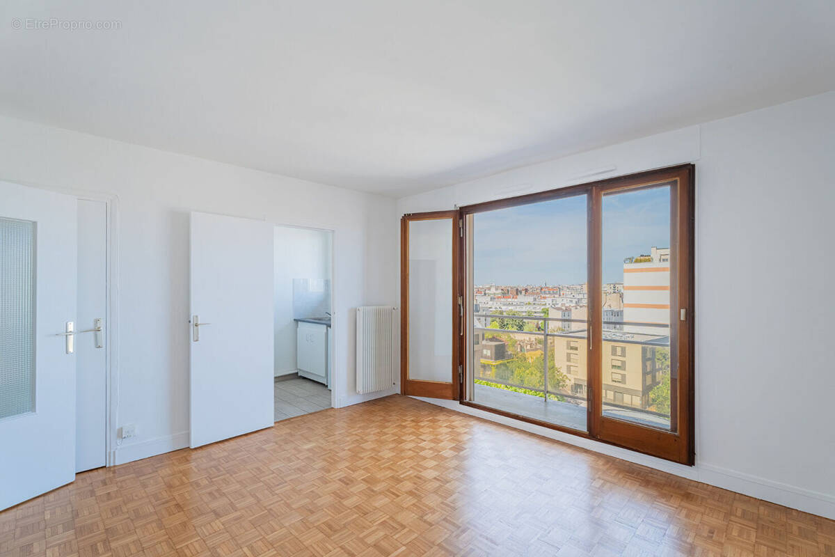 Appartement à PARIS-15E