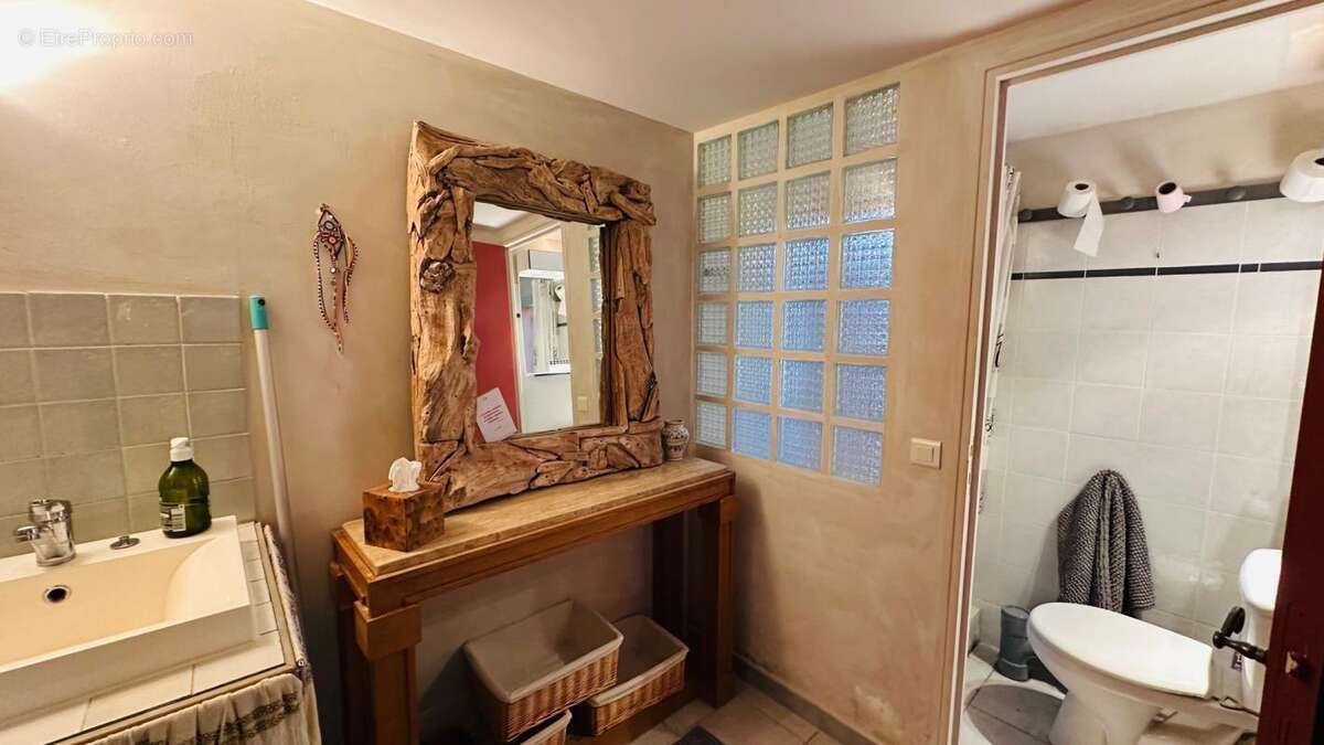 Maison à ENTRECHAUX