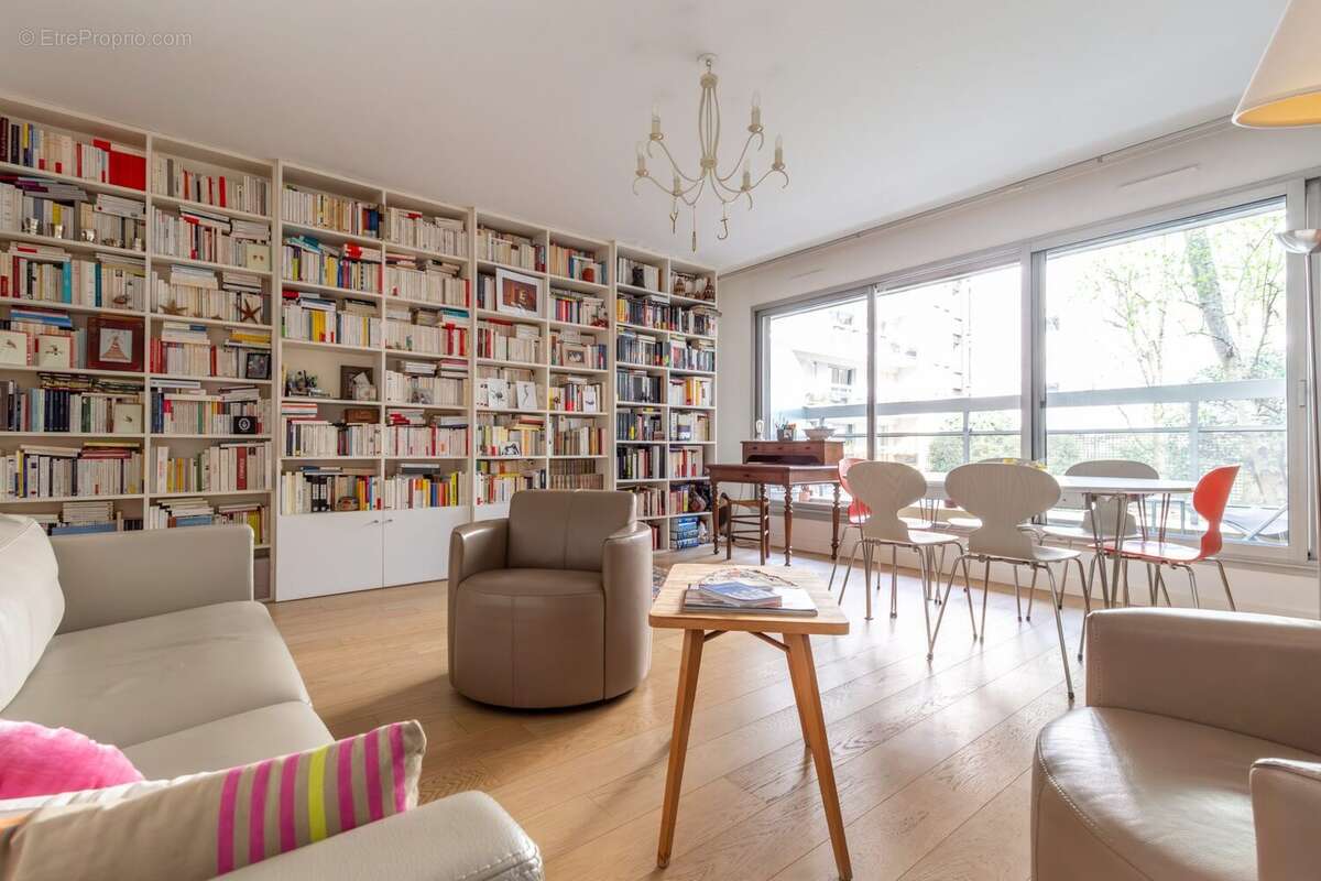 Appartement à PARIS-12E