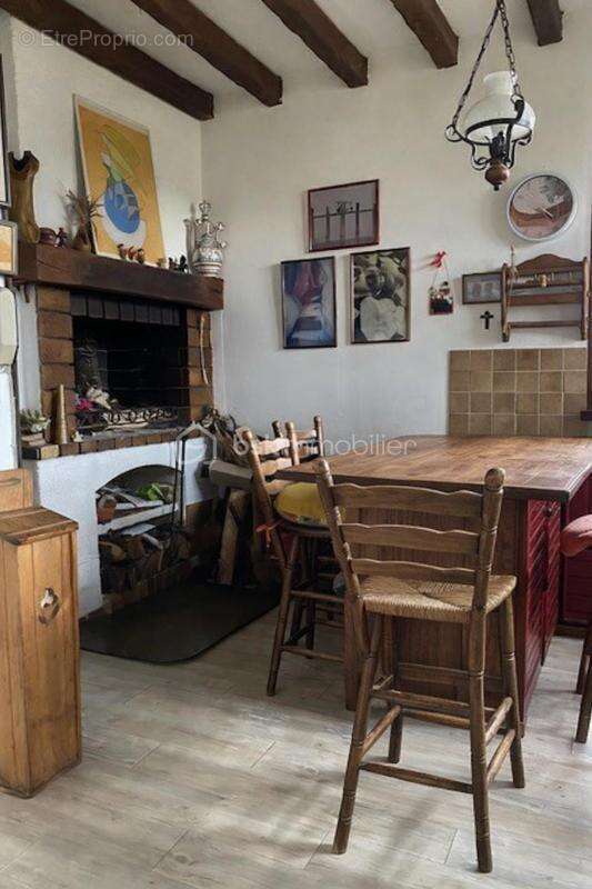 Maison à LE PERRAY-EN-YVELINES