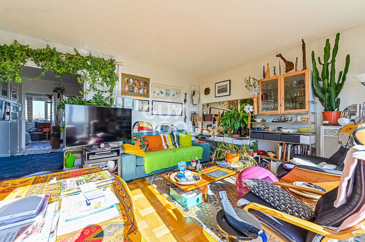 Appartement à PARIS-12E