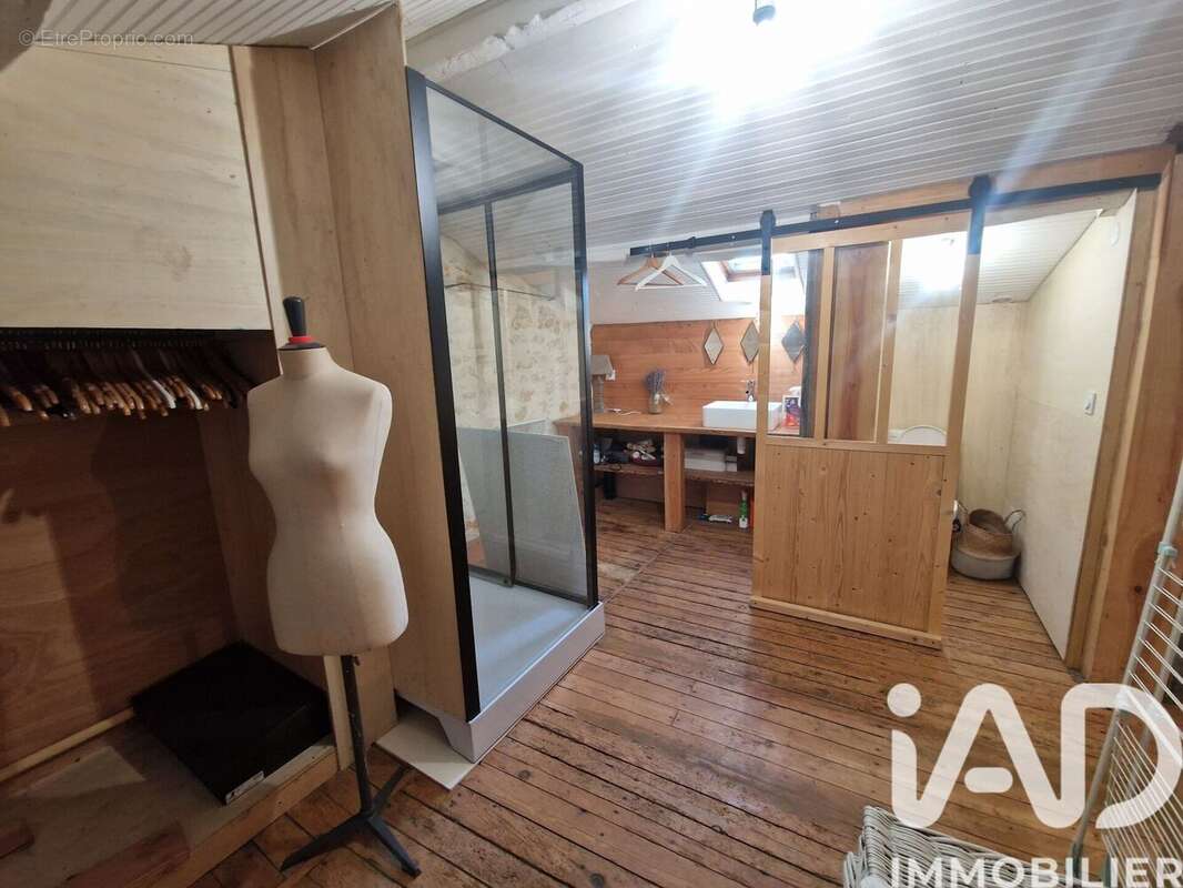 Photo 9 - Maison à CHAZELLES