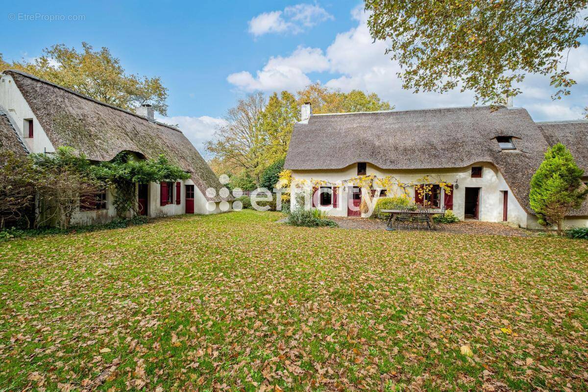 Maison à SAINT-LYPHARD