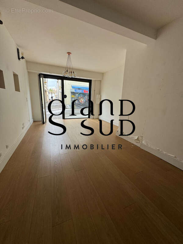 Commerce à LE GRAU-DU-ROI