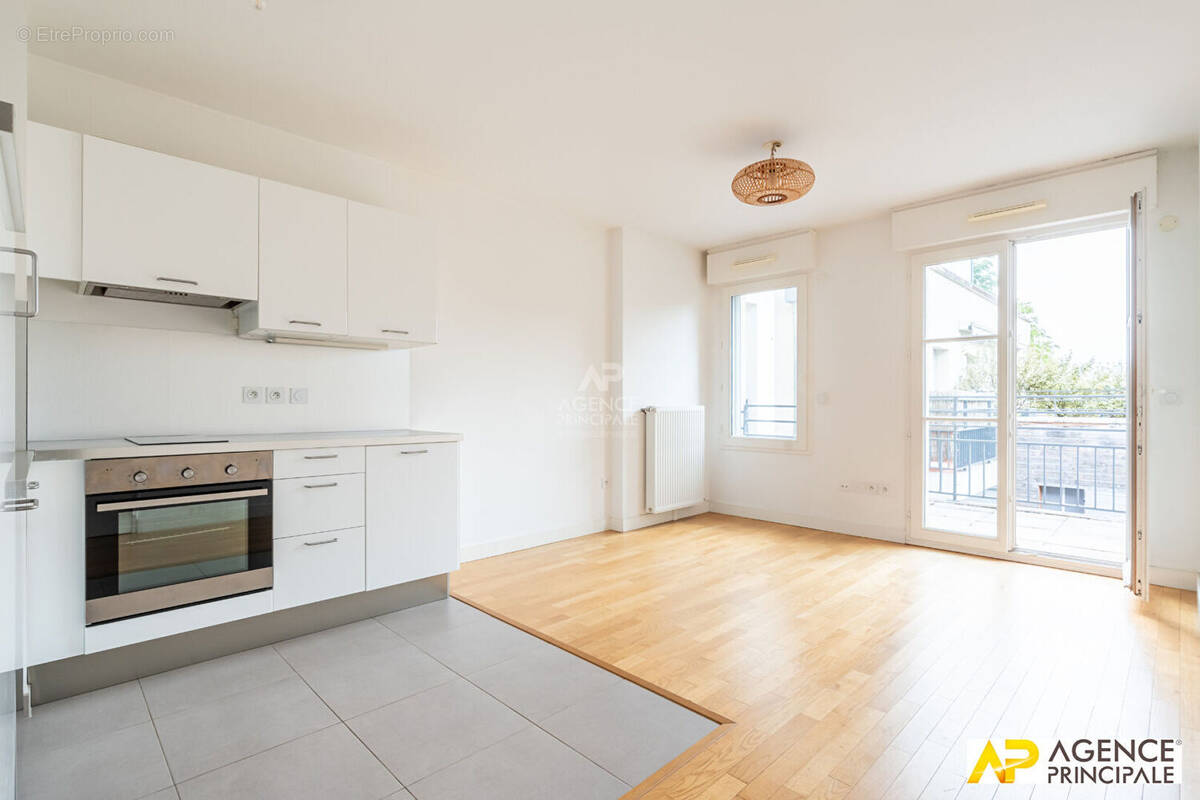 Appartement à MAISONS-LAFFITTE
