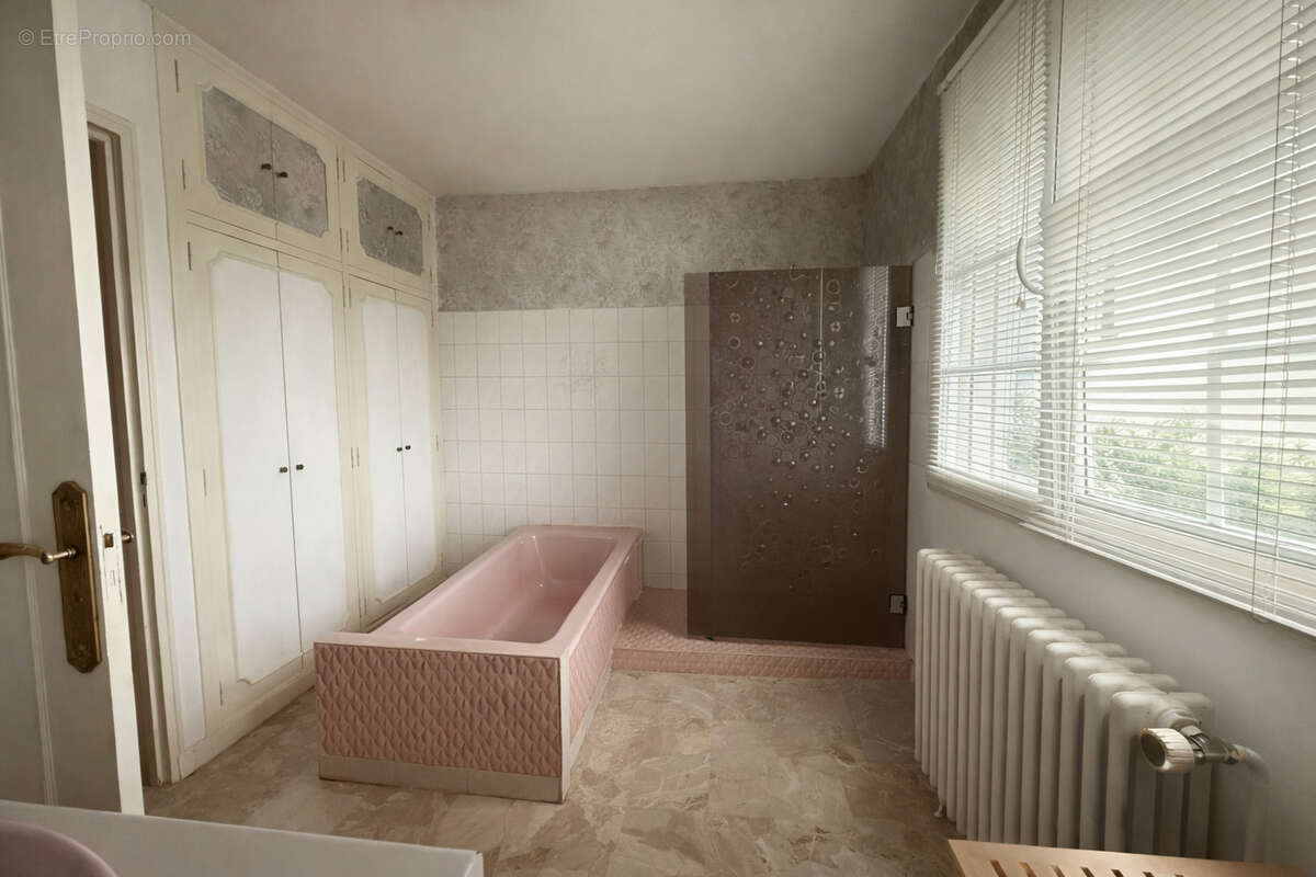 Maison à OZOIR-LA-FERRIERE