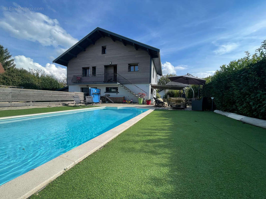 Maison à GROISY