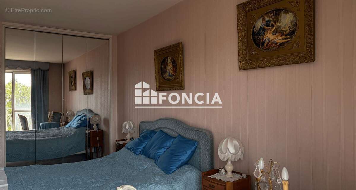 Appartement à PARIS-20E