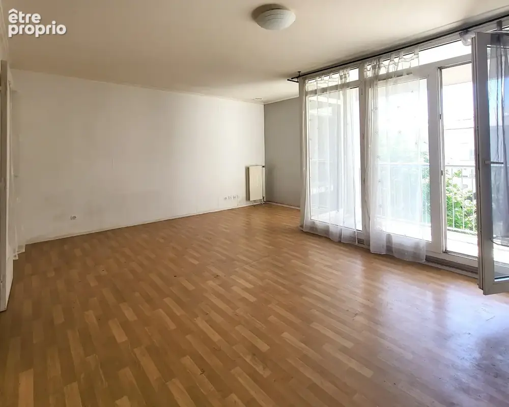 Créteil – Rare opportunité ! Superbe 2 pièces traversant de 53 m² avec balcon et box privatif - photo 5