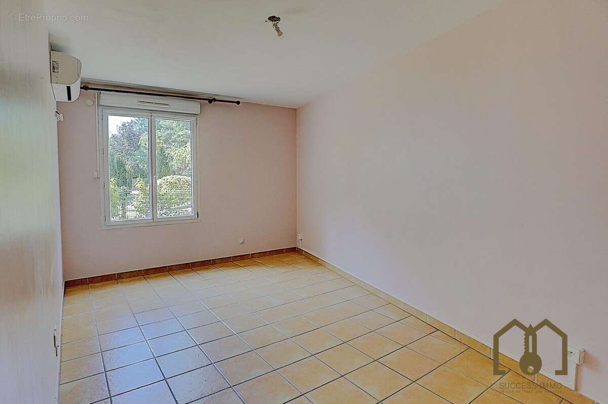 Appartement à VAULX-EN-VELIN