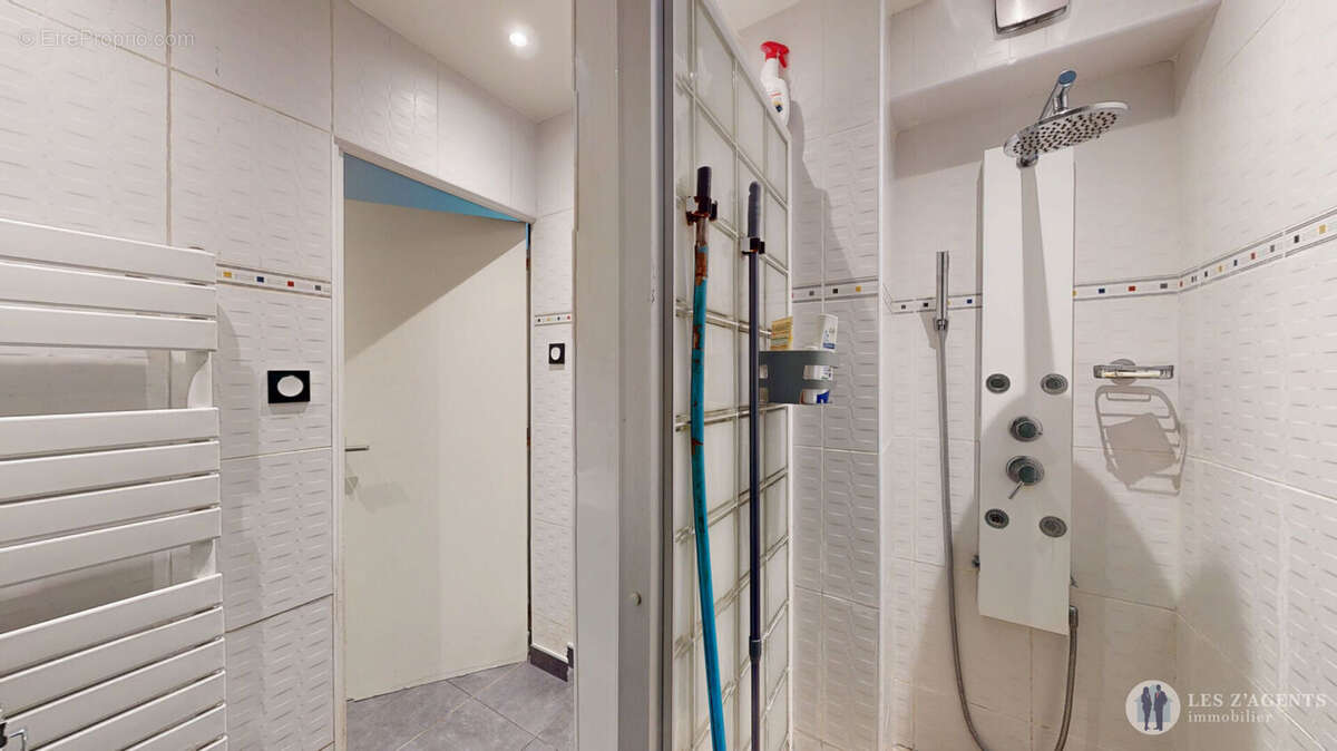 Appartement à SAINT-MARTIN-D'HERES