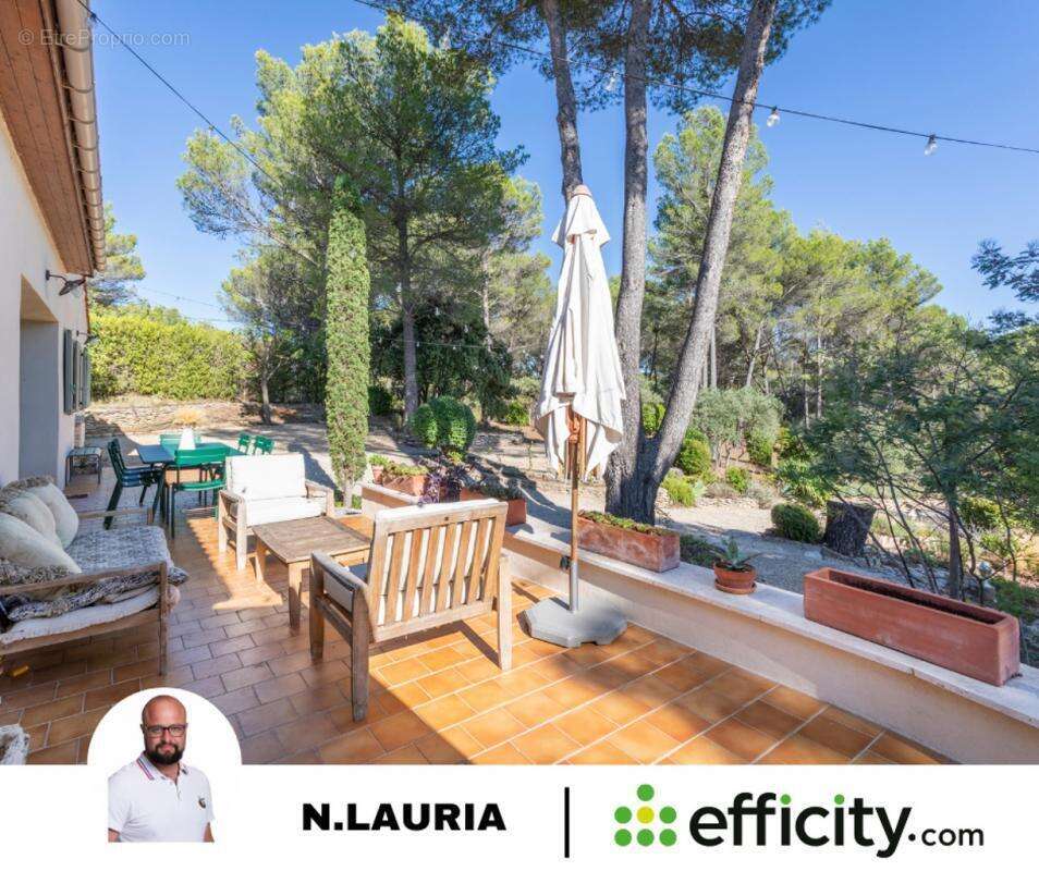 Maison à MEYRARGUES