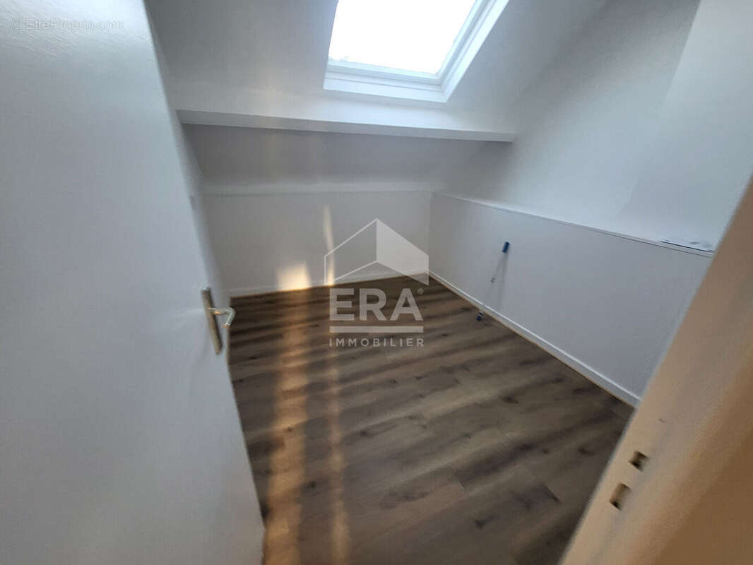 Appartement à AVION