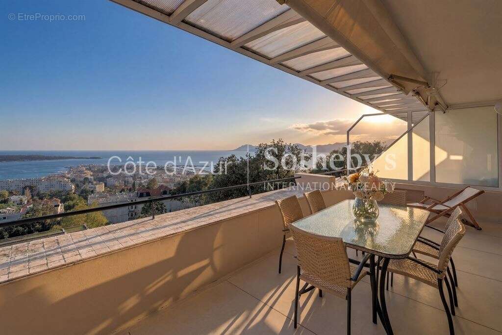 Appartement à CANNES