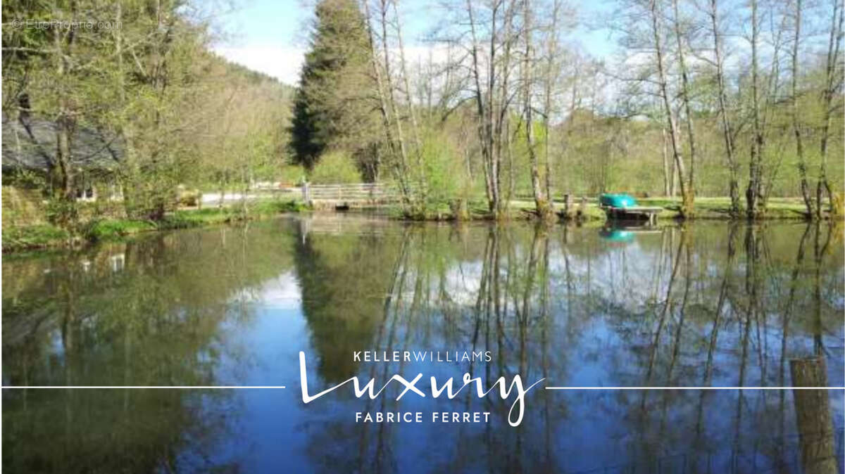 Maison à SAINT-SAUVES-D&#039;AUVERGNE