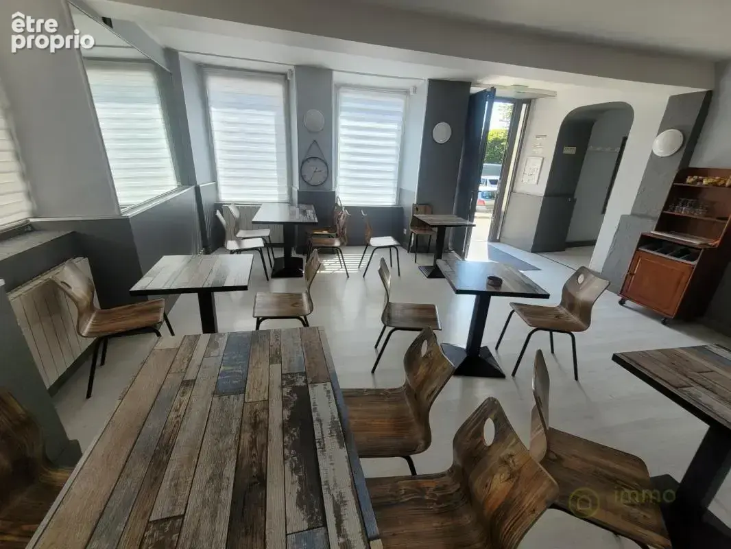 Commerce 120 m² à Chaumes-En-Brie  - photo 5