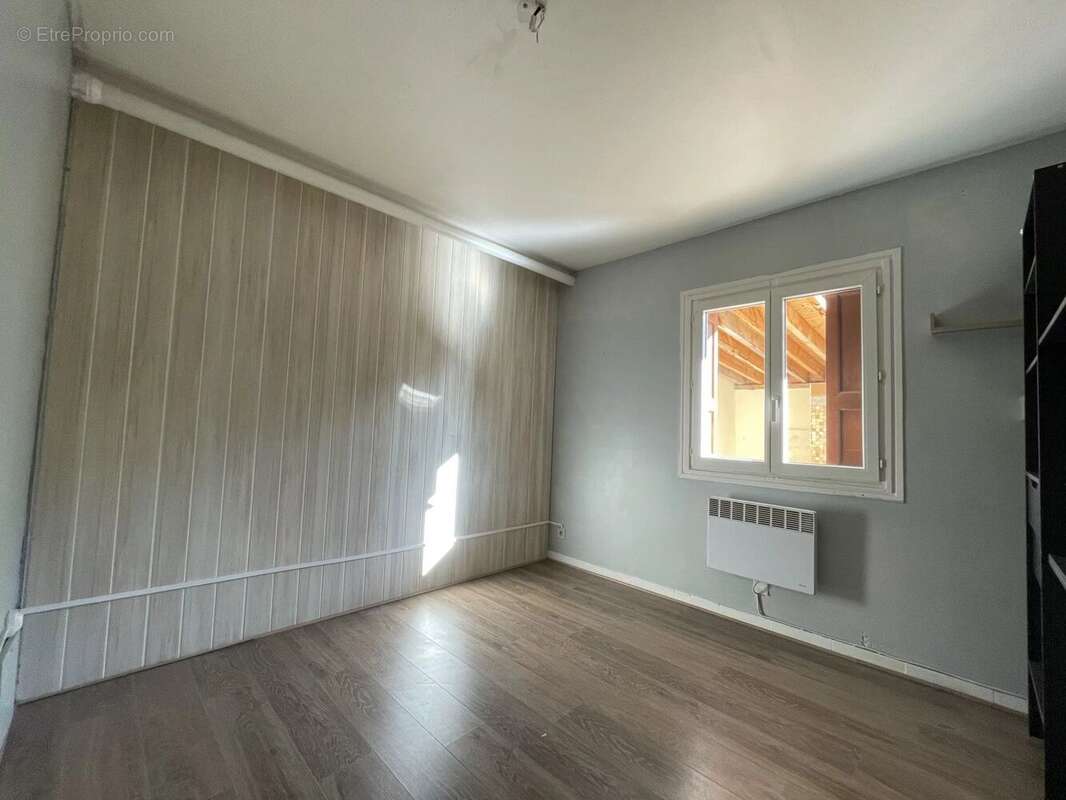 Maison à VILLENEUVE-DE-LA-RAHO