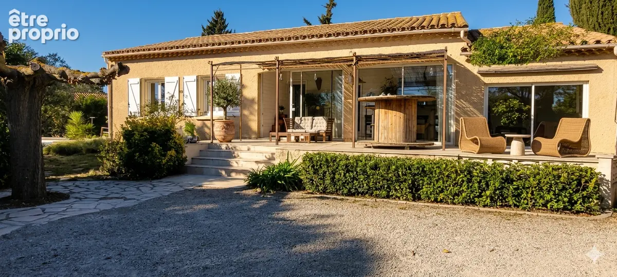 Villa de plain-pied 4 faces avec piscine  -  Terrain constructible et divisible de 2 442 m² -  Sallèles-d'Aude ? Proche Narbonne - photo 4