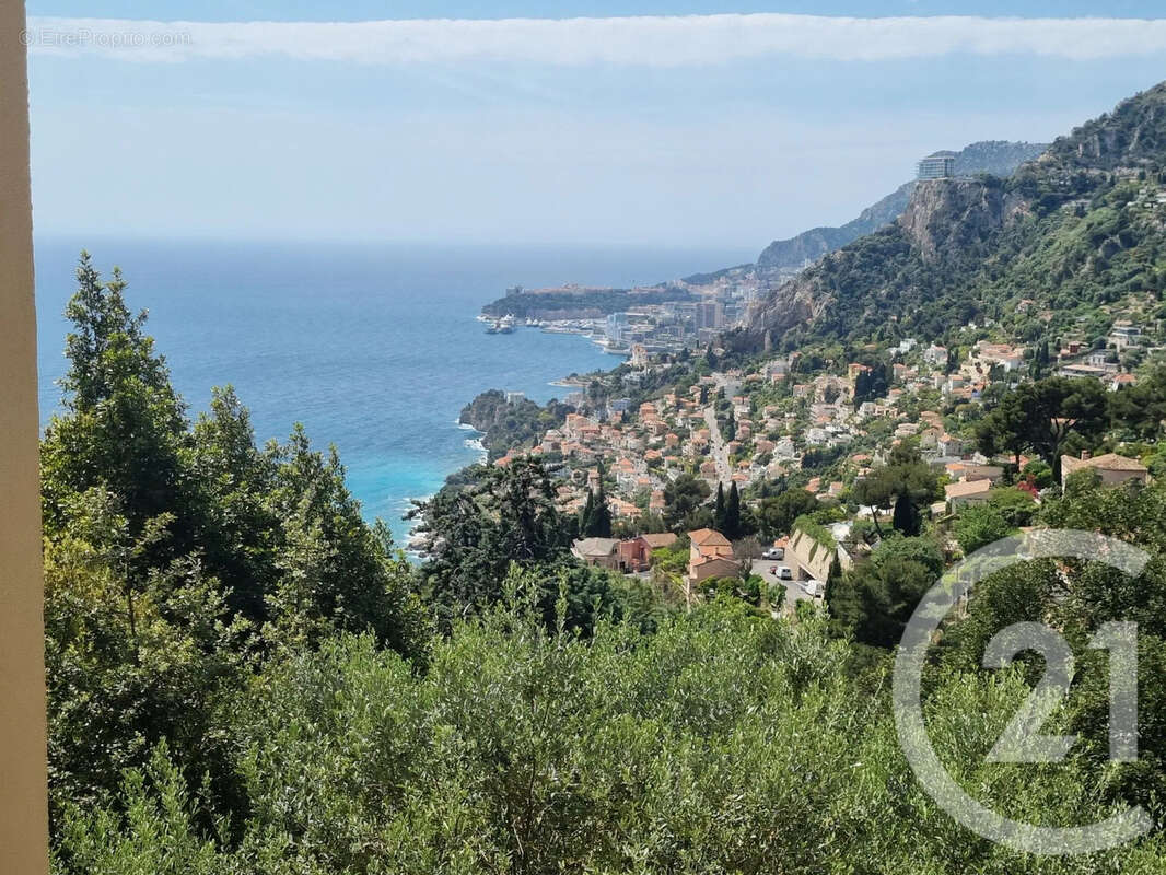 Appartement à ROQUEBRUNE-CAP-MARTIN