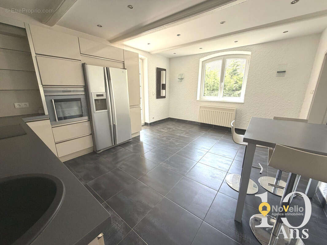 Maison 247 m² à Tenteling  - photo 3