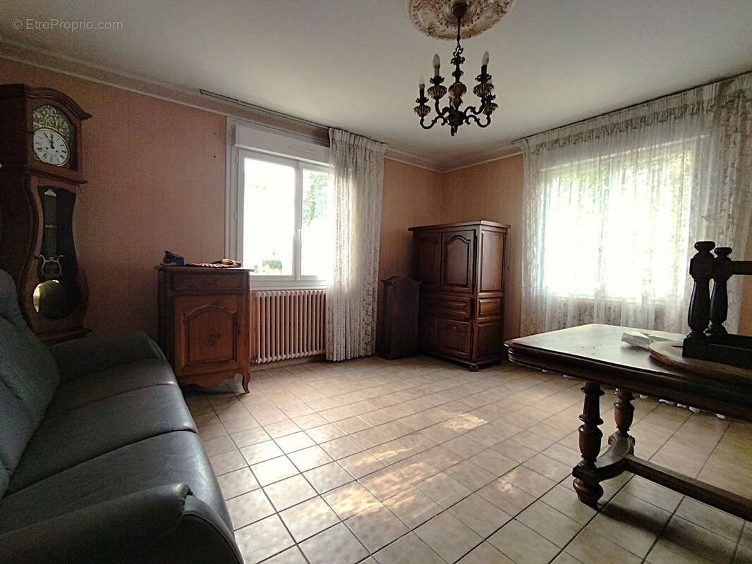 Maison à SAINTE-FLORENCE