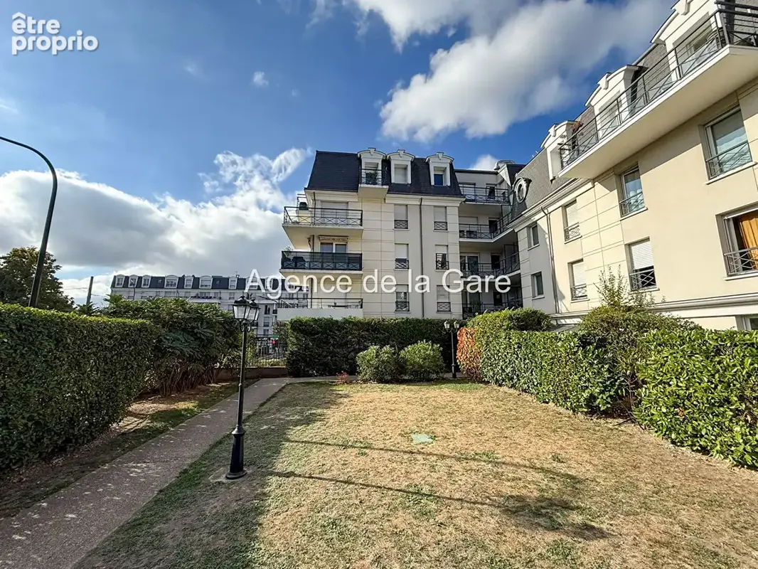 Sartrouville appartement de 3 pièces avec balcon- 15 minutes GARE - photo 1