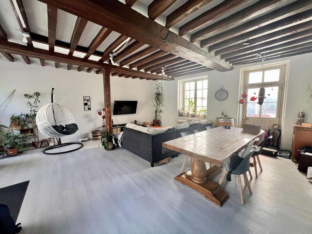 Photo 2 - Maison à VILLERS-COTTERETS