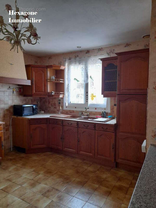 Maison à FAVERELLES