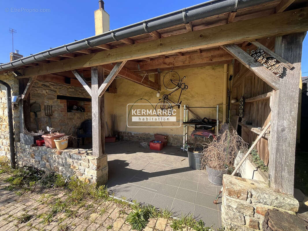 Maison à SAINT-AUBIN-D'AUBIGNE