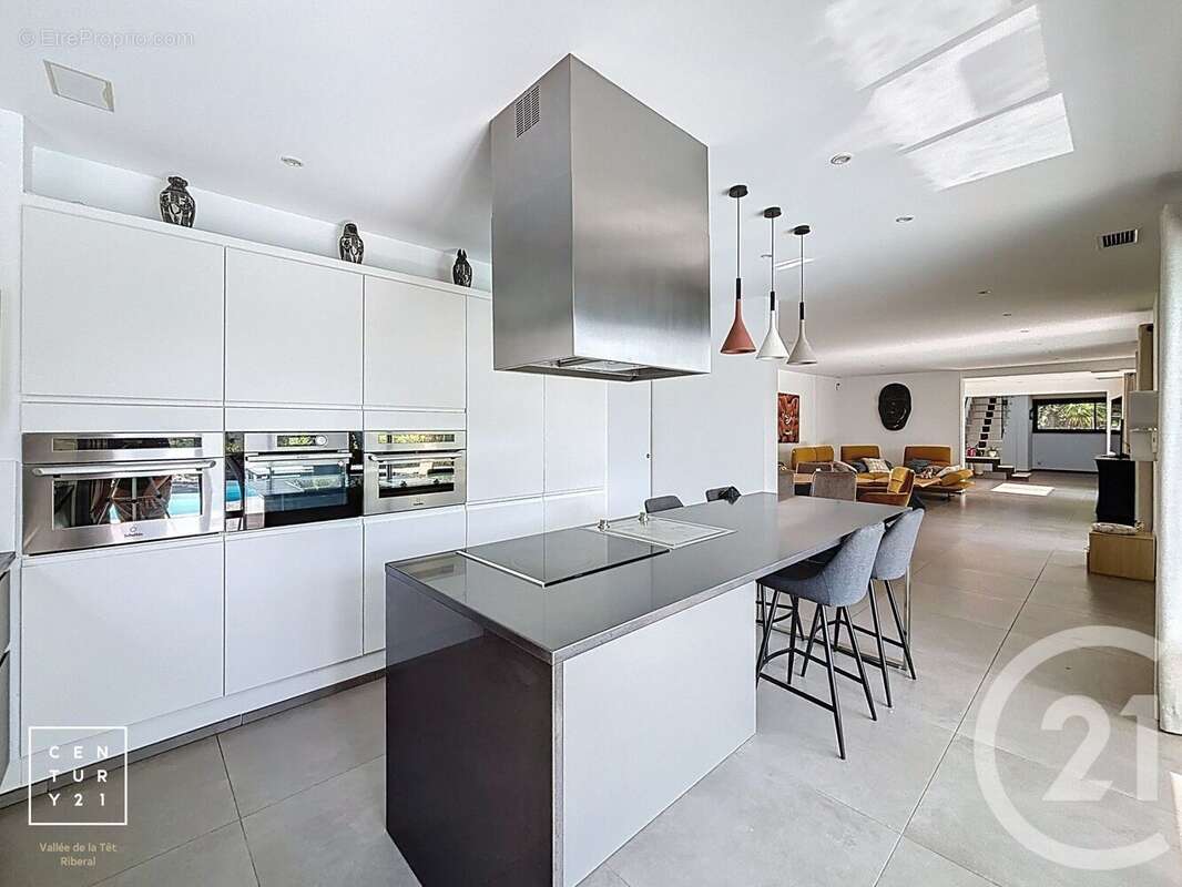 Maison à SAINT-FELIU-D&#039;AVALL