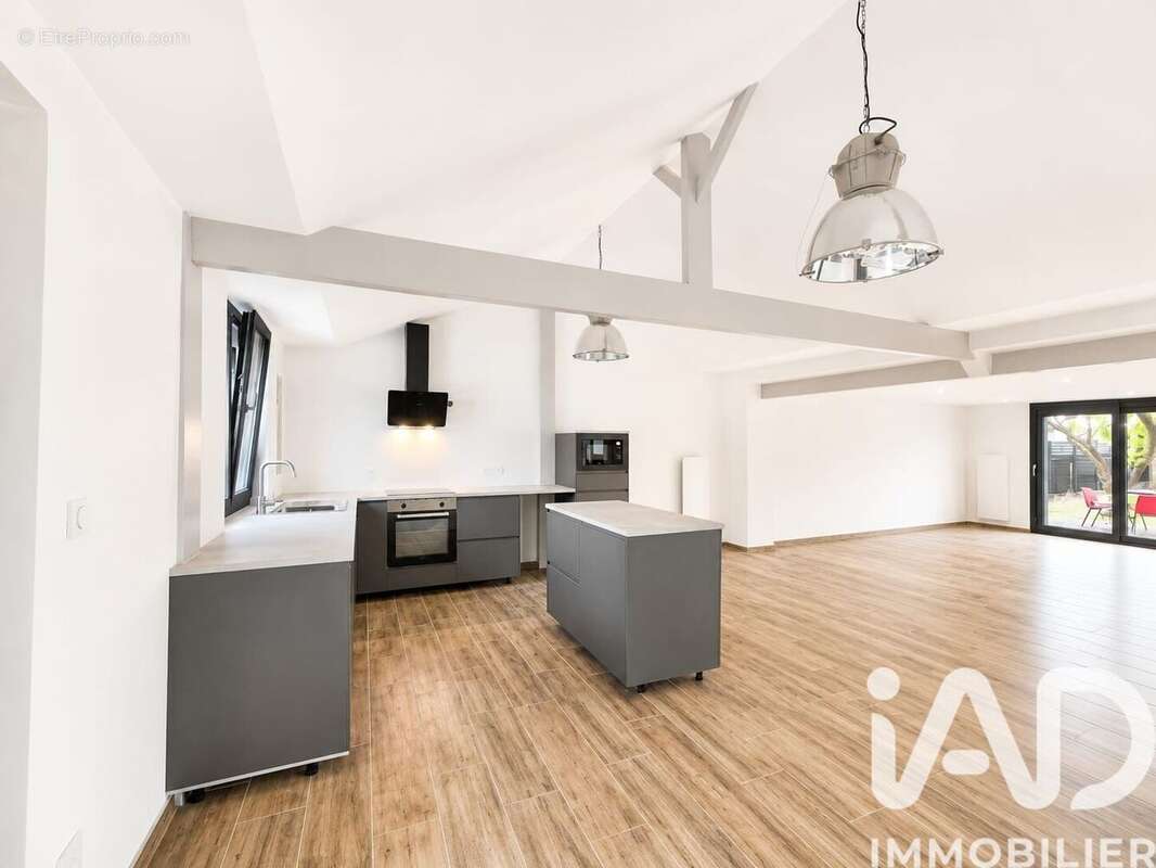 Photo 2 - Maison à CHARLEVILLE-MEZIERES