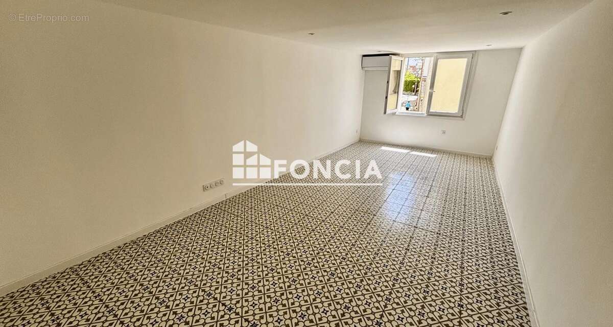 Maison à SIX-FOURS-LES-PLAGES