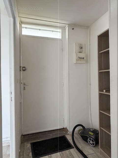 F3 de 58 m2 au 2ᵉ étage   Cuisine ouverte US semi-équipée   2 chambres - photo 9