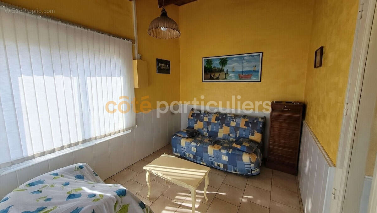 Maison située dans l'hypercentre de L'Aiguillon-La-Presqu' Île 4 pièce(s) 120.6 m2 - photo 8