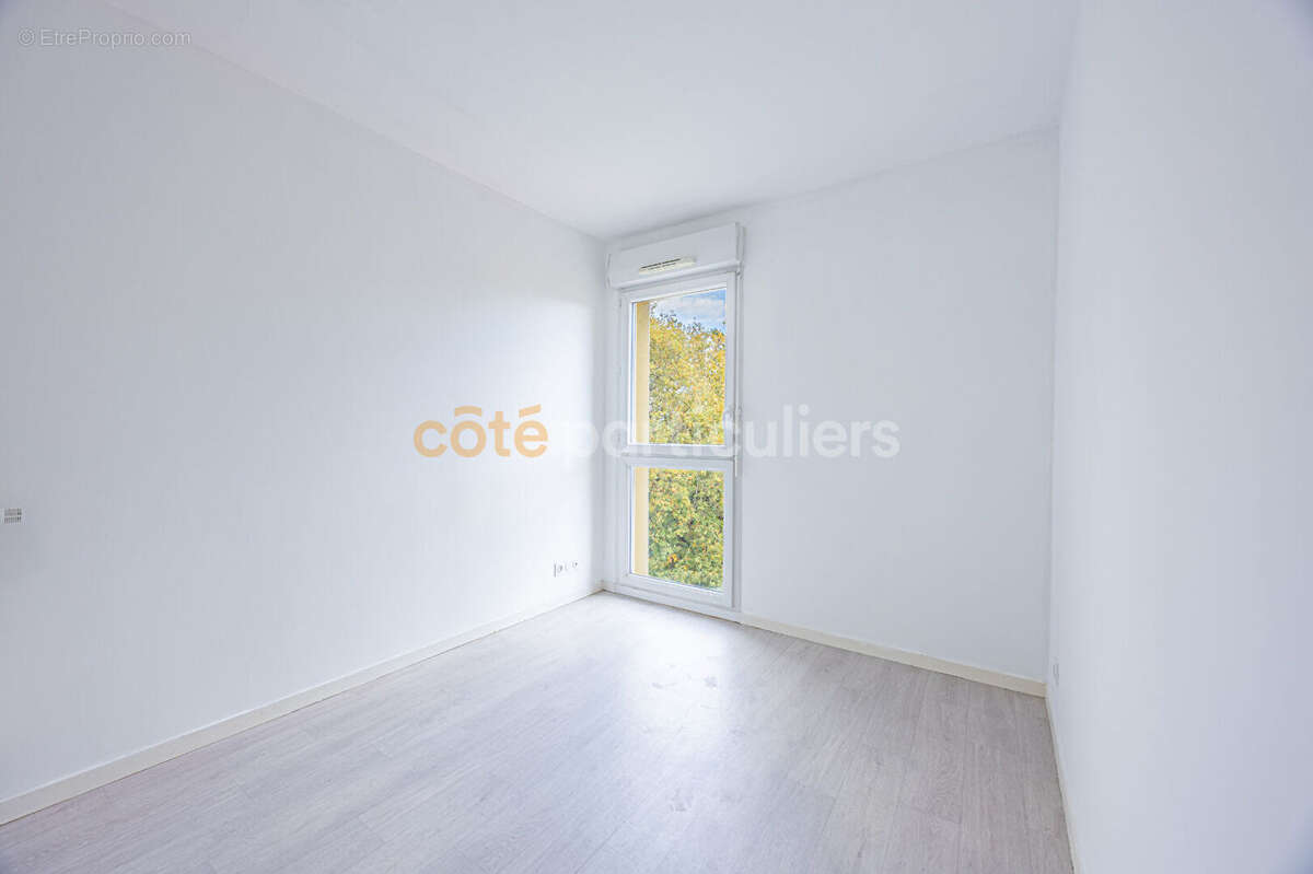 Nantes nord -- boulevard einstein -- appartement t3 59m² -- terrasse & garage - photo 9