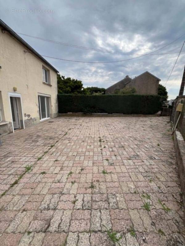 Maison à FROIDECONCHE