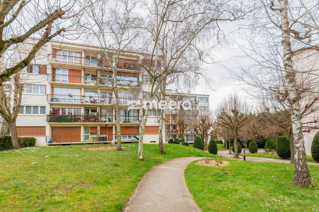 Appartement à MENNECY
