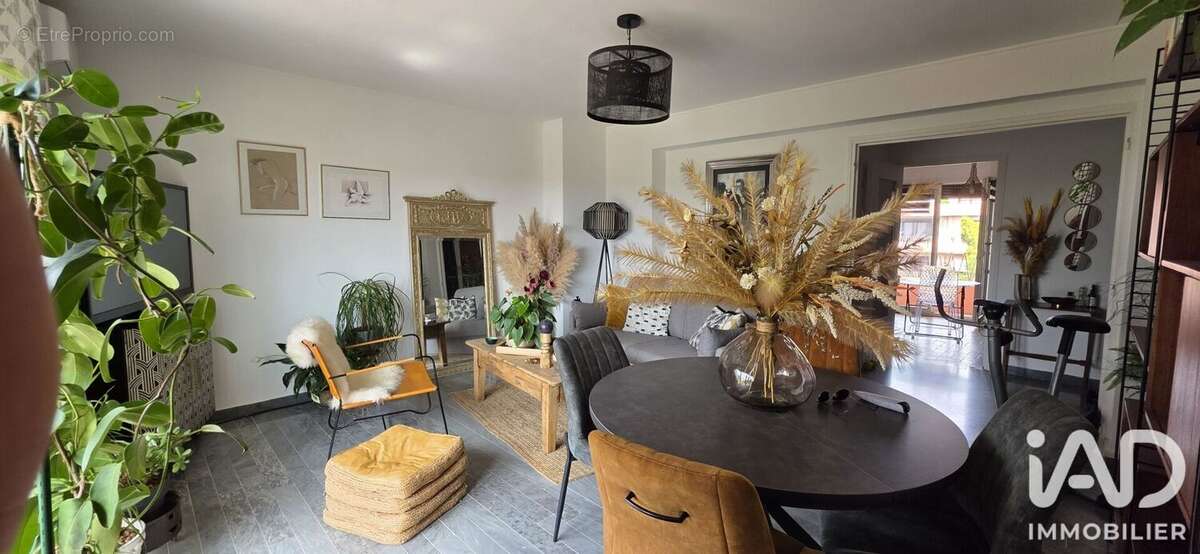 Appartement 68 m² à Borgo  - photo 2