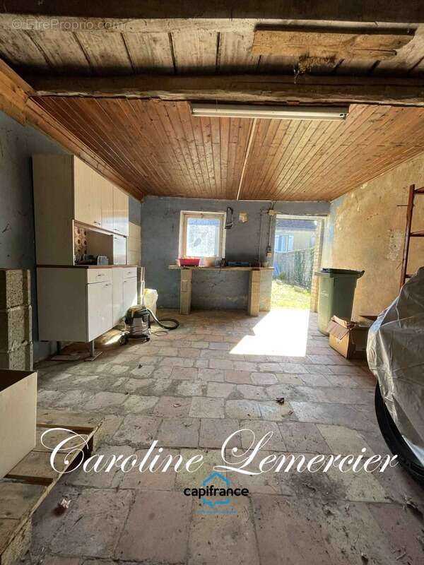 Maison à CONNERRE