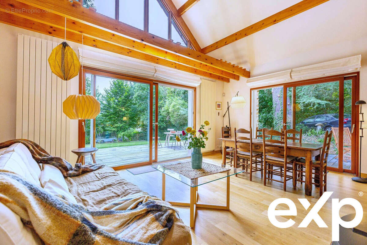 Maison à GIF-SUR-YVETTE