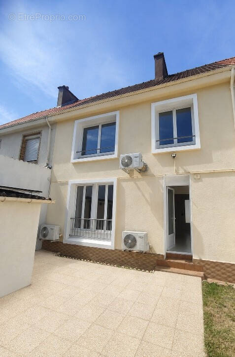 Maison 3 chambres, DPE en A, aucun travaux, secteur calme. - photo 1
