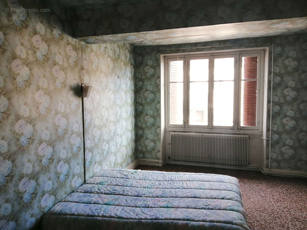 Maison de village à rénover de 128 m² hab. (Quatre chambres) - photo 6