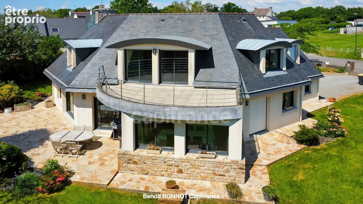 PLEUVEN – Maison familiale de 230 m² avec 6 chambres, suite parentale et espace indépendant - photo 2