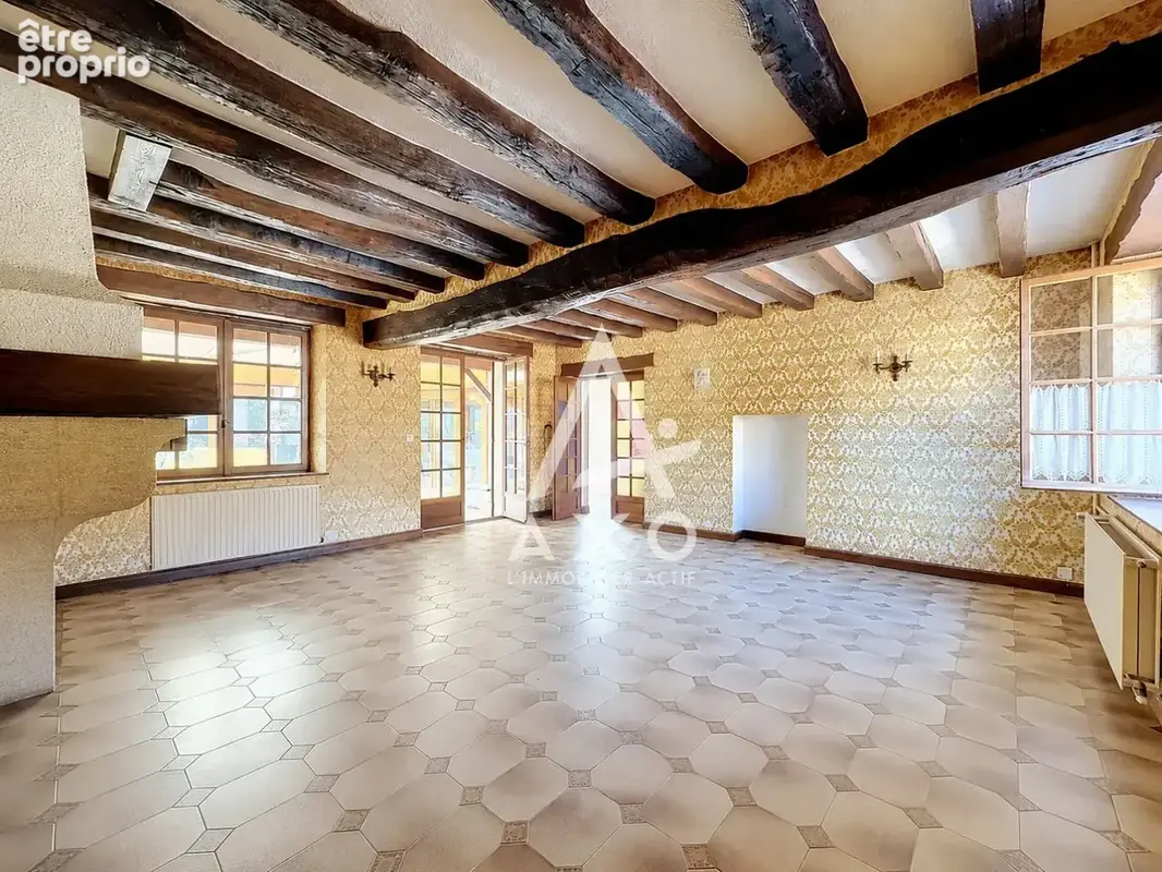 Maison familiale avec garage et dépendance - photo 5