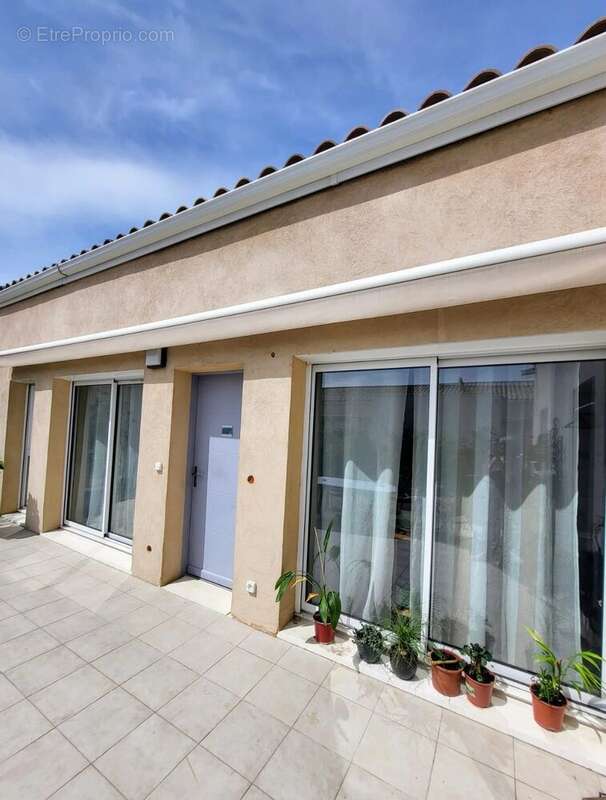 Maison à POURRIERES