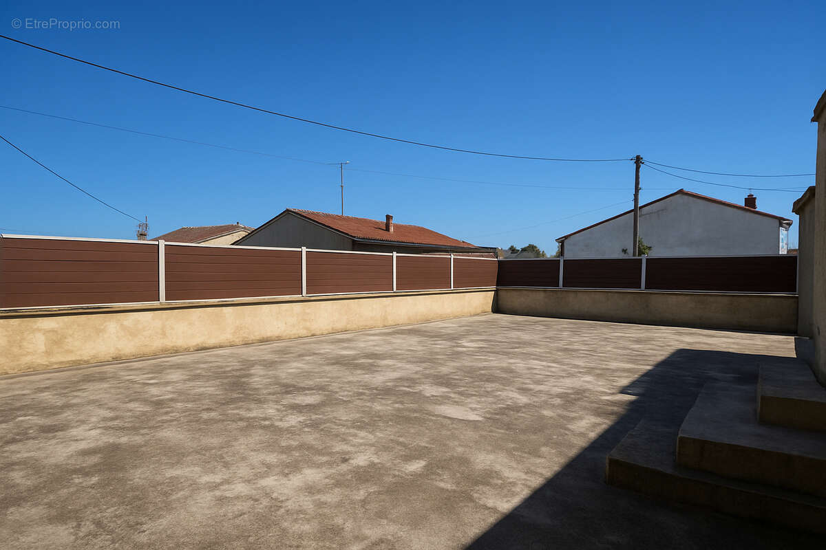 Maison à JUVIGNY-EN-PERTHOIS