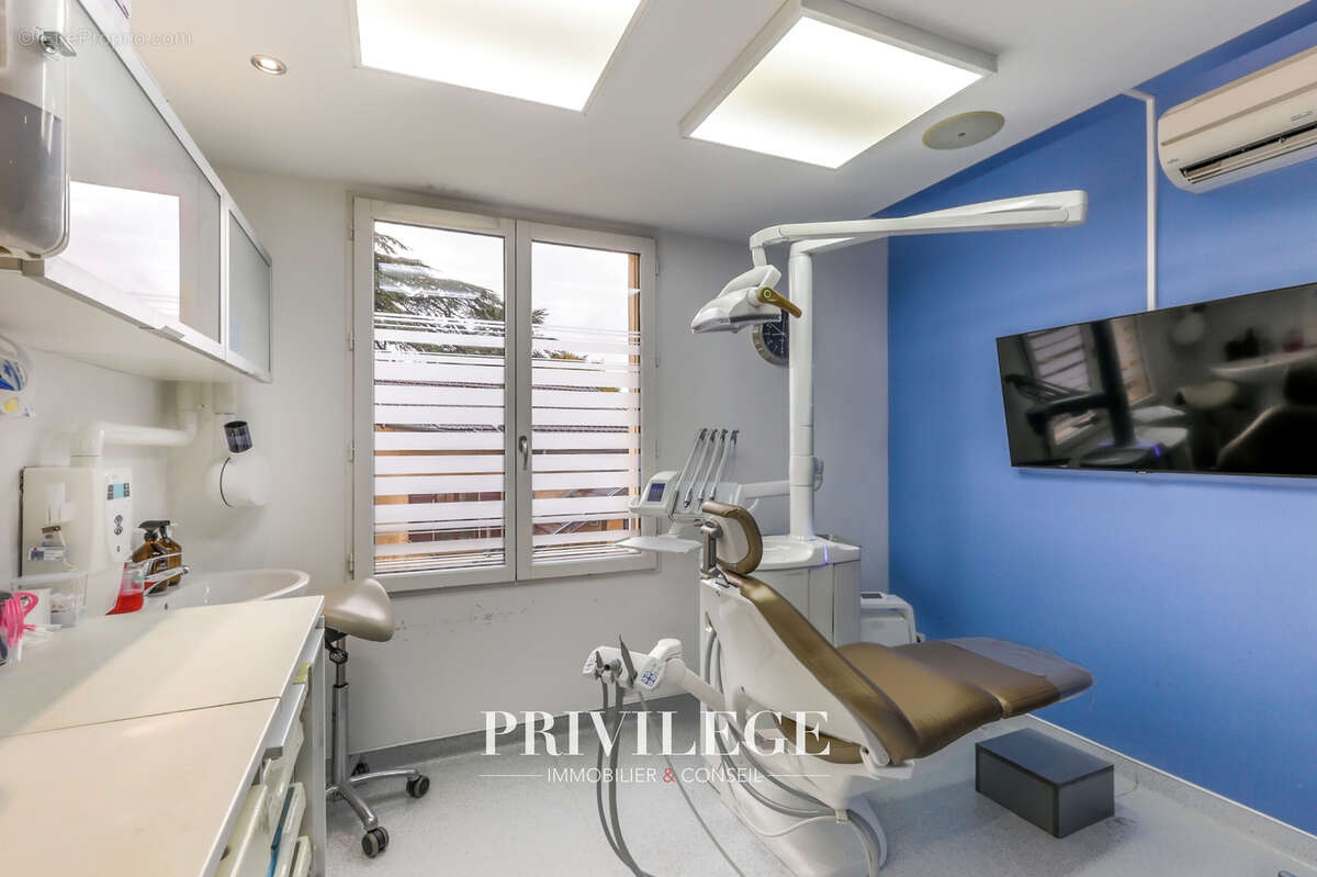 Commerce à SAINT-CYR-AU-MONT-D&#039;OR