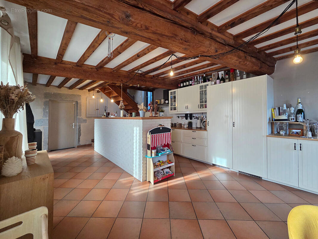 Maison à SOUCIEU-EN-JARREST